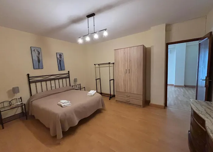 062 Almendro ヴィラ デニア